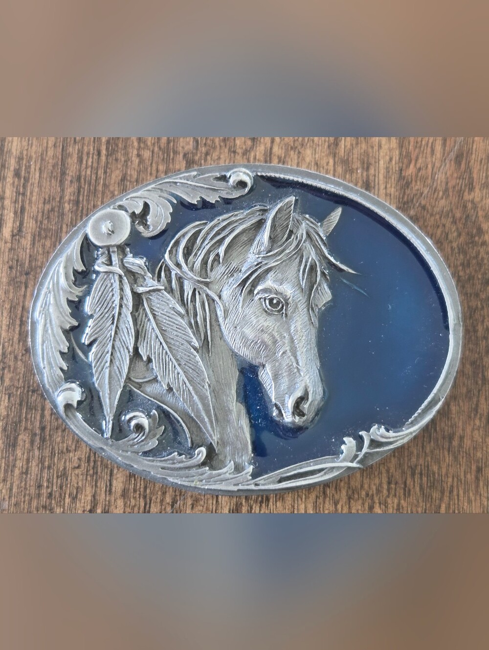 Siskiyou Pewter Horse Buckle With Blue Background